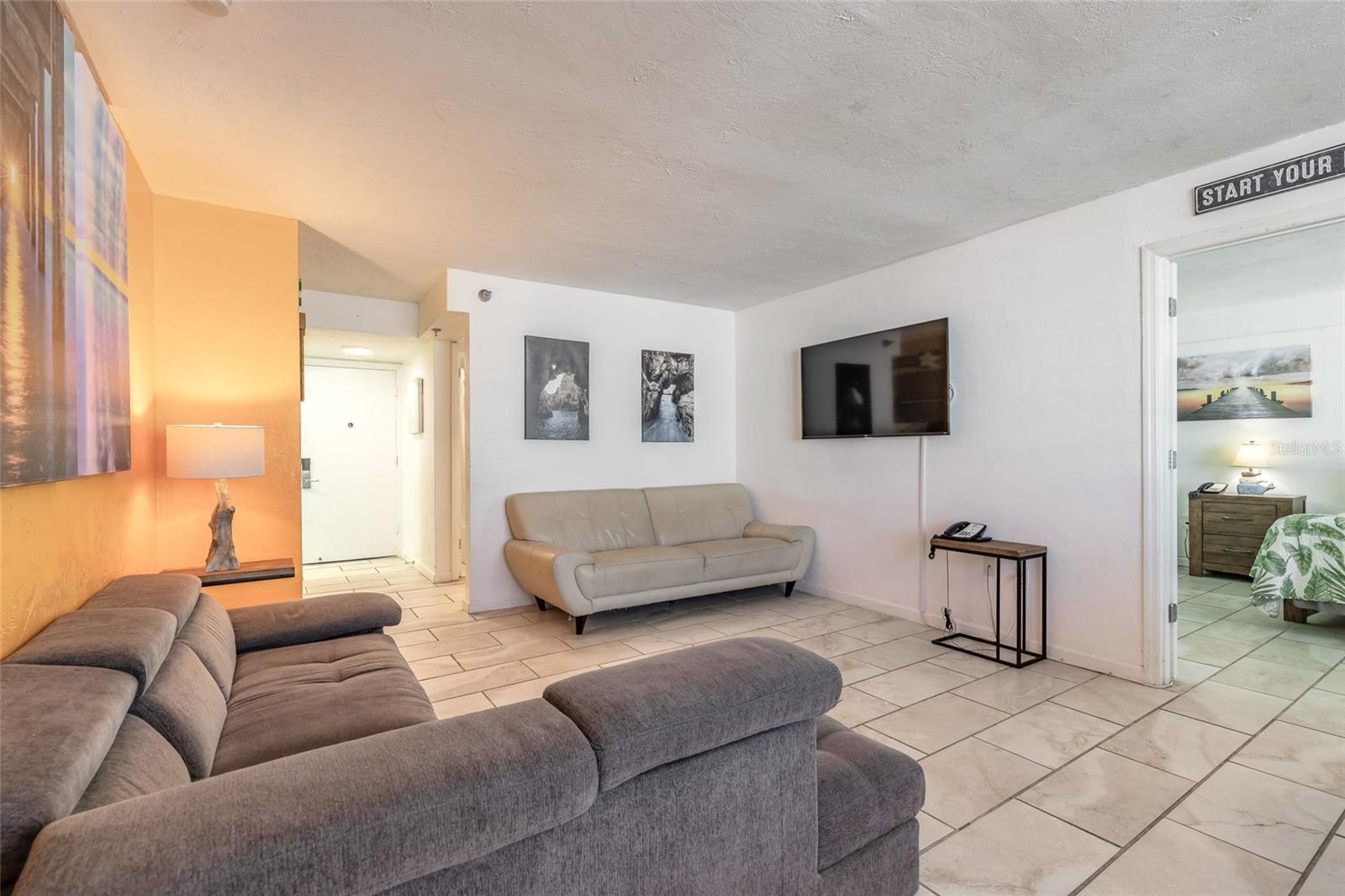 313 S ATLANTIC AVENUE, #4200, Daytona Beach, FL 32118 313 S ATLANTIC AVENUE, #4200, Daytona Beach, FL 32118