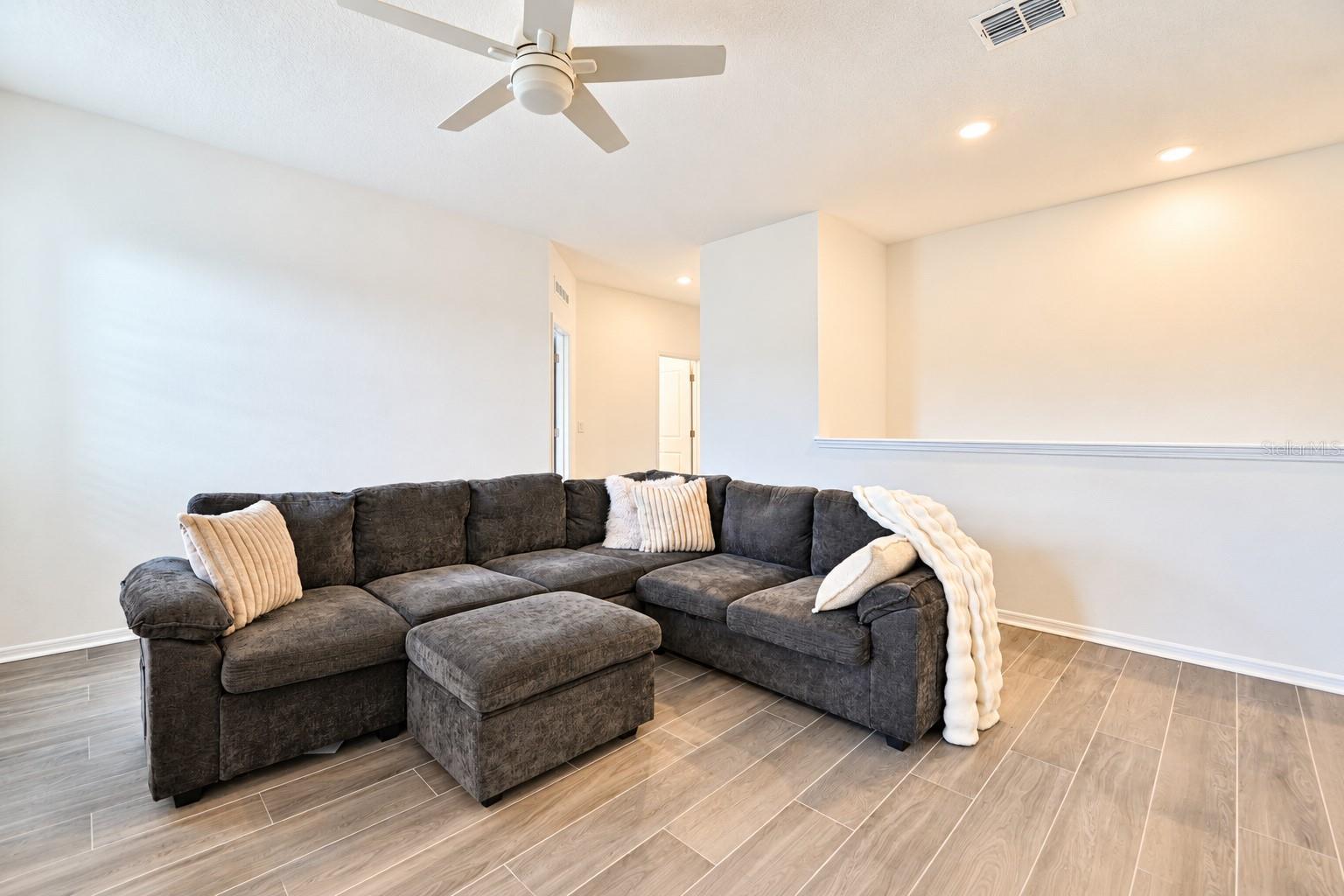 3975 WILLOWBROOK DRIVE, Edgewater, FL 32141