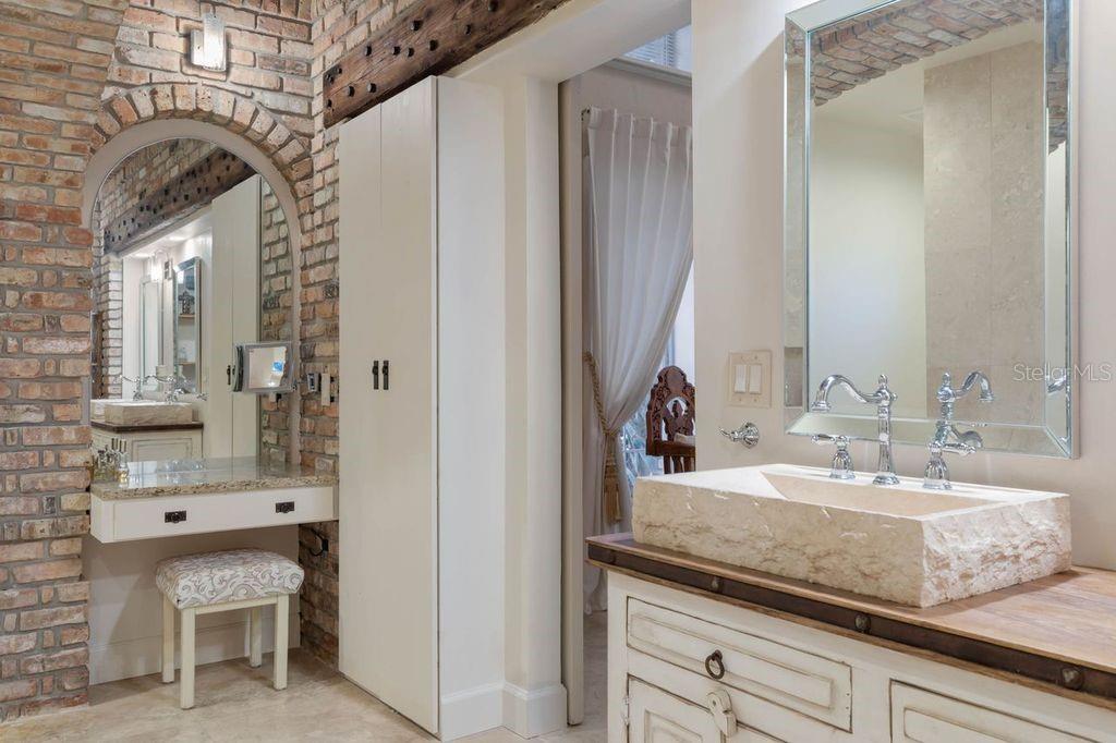 Master Bath Designer touches