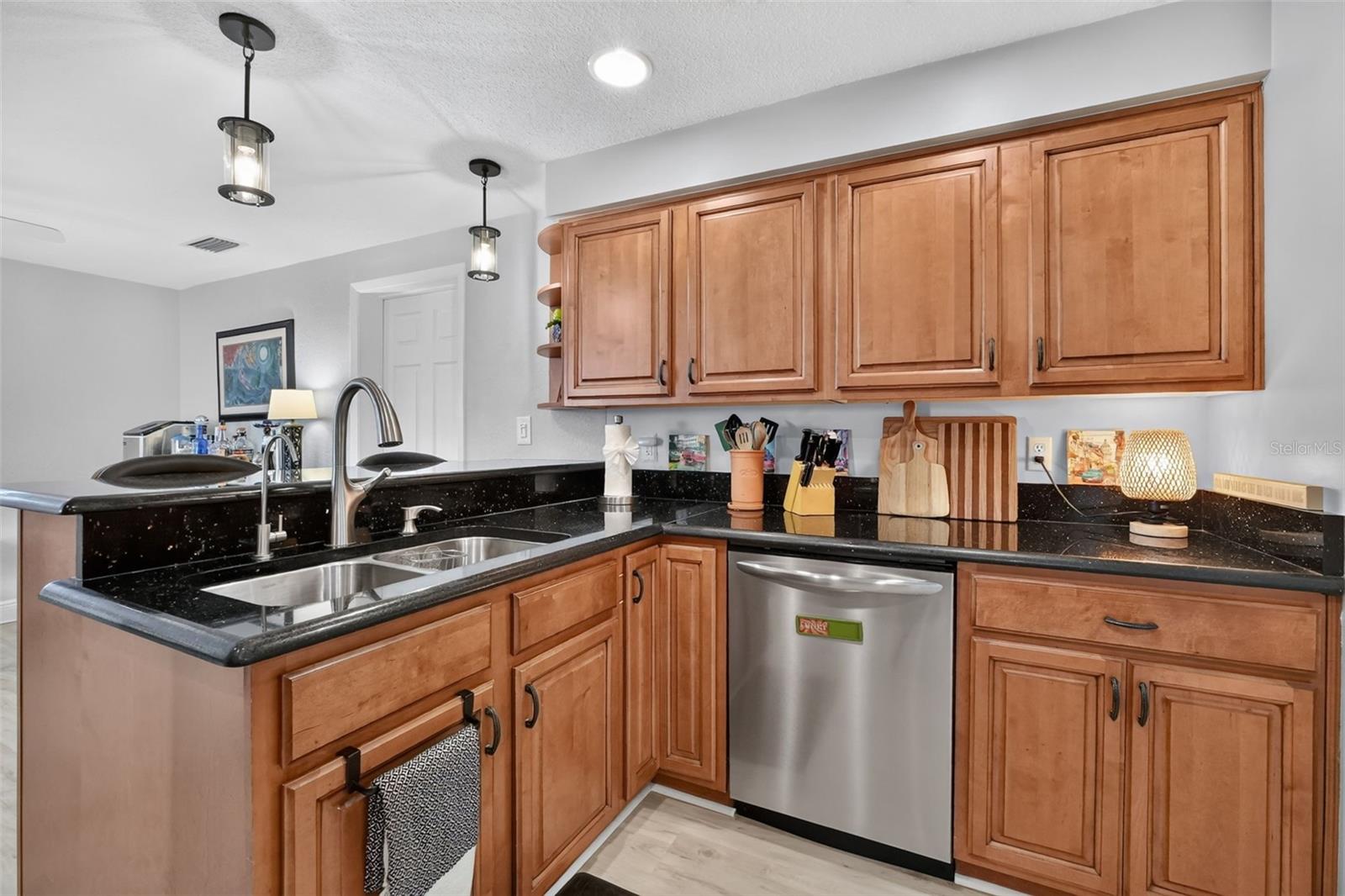 110 CUNNINGHAM DR, New Smyrna Beach, FL 32168