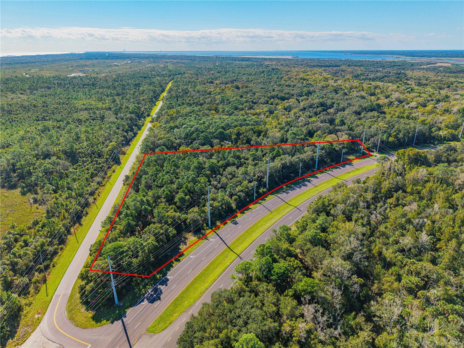 715 S US HIGHWAY 1, Oak Hill, FL 32759