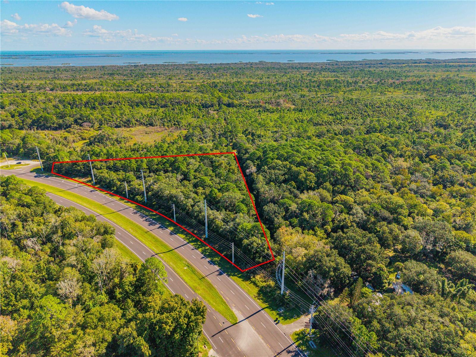 715 S US HIGHWAY 1, Oak Hill, FL 32759