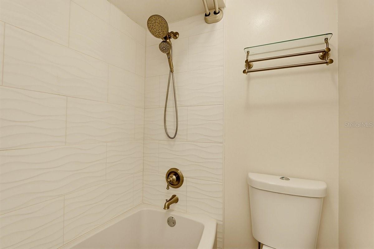 2226 VISTA PALM DRIVE, Edgewater, FL 32141