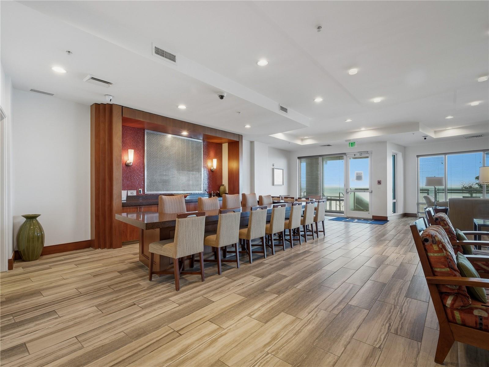RESIDENT LOUNGE