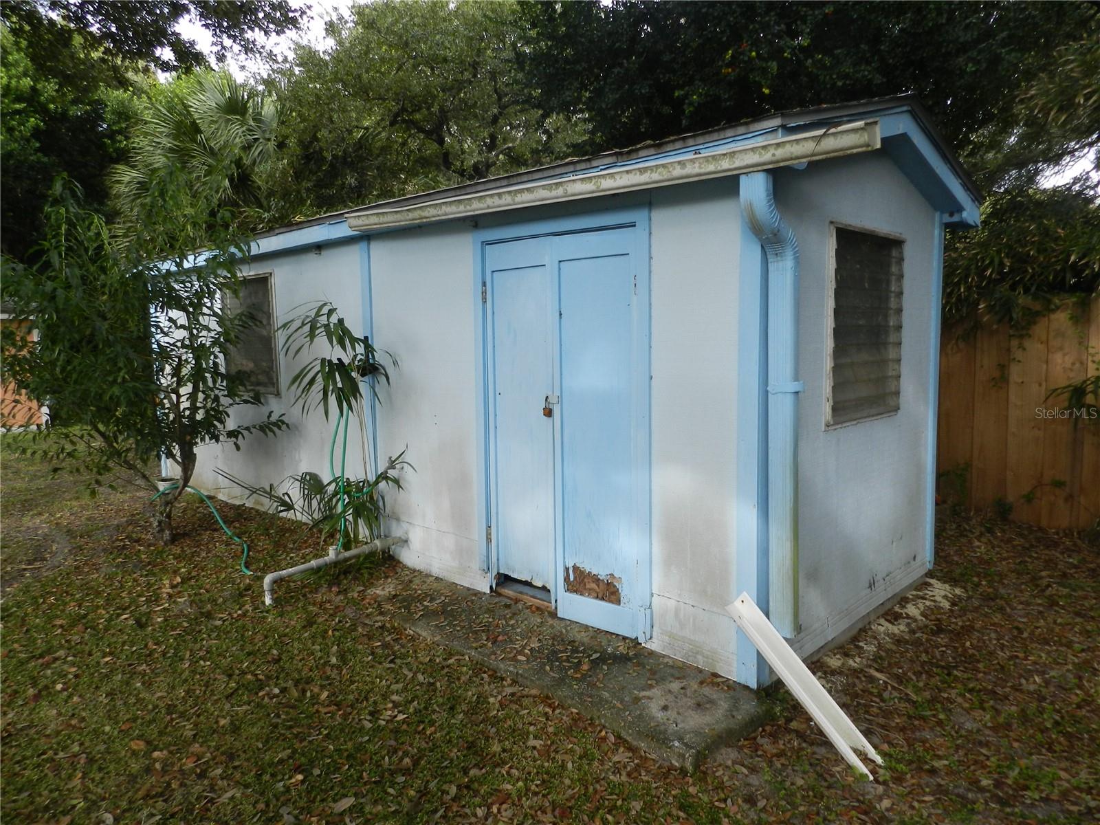 816 E 10TH AVENUE, New Smyrna Beach, FL 32169