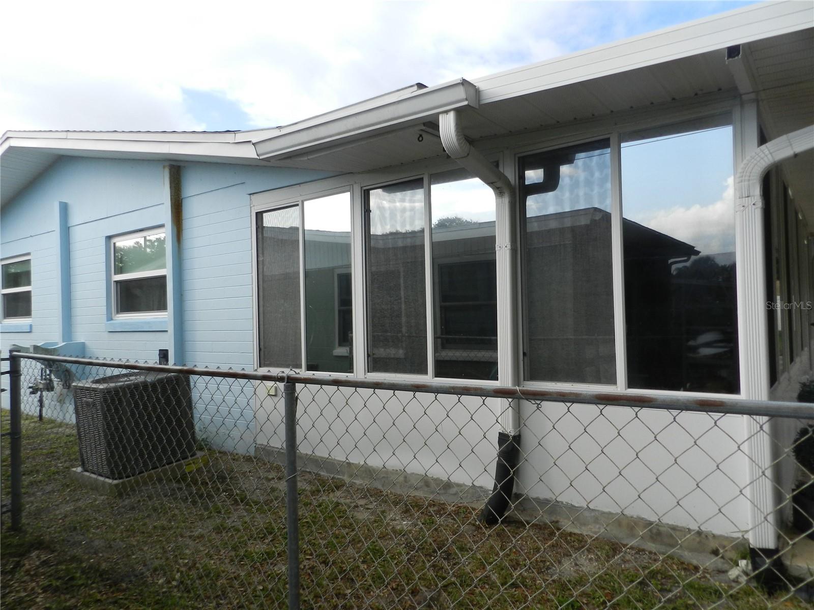 816 E 10TH AVENUE, New Smyrna Beach, FL 32169