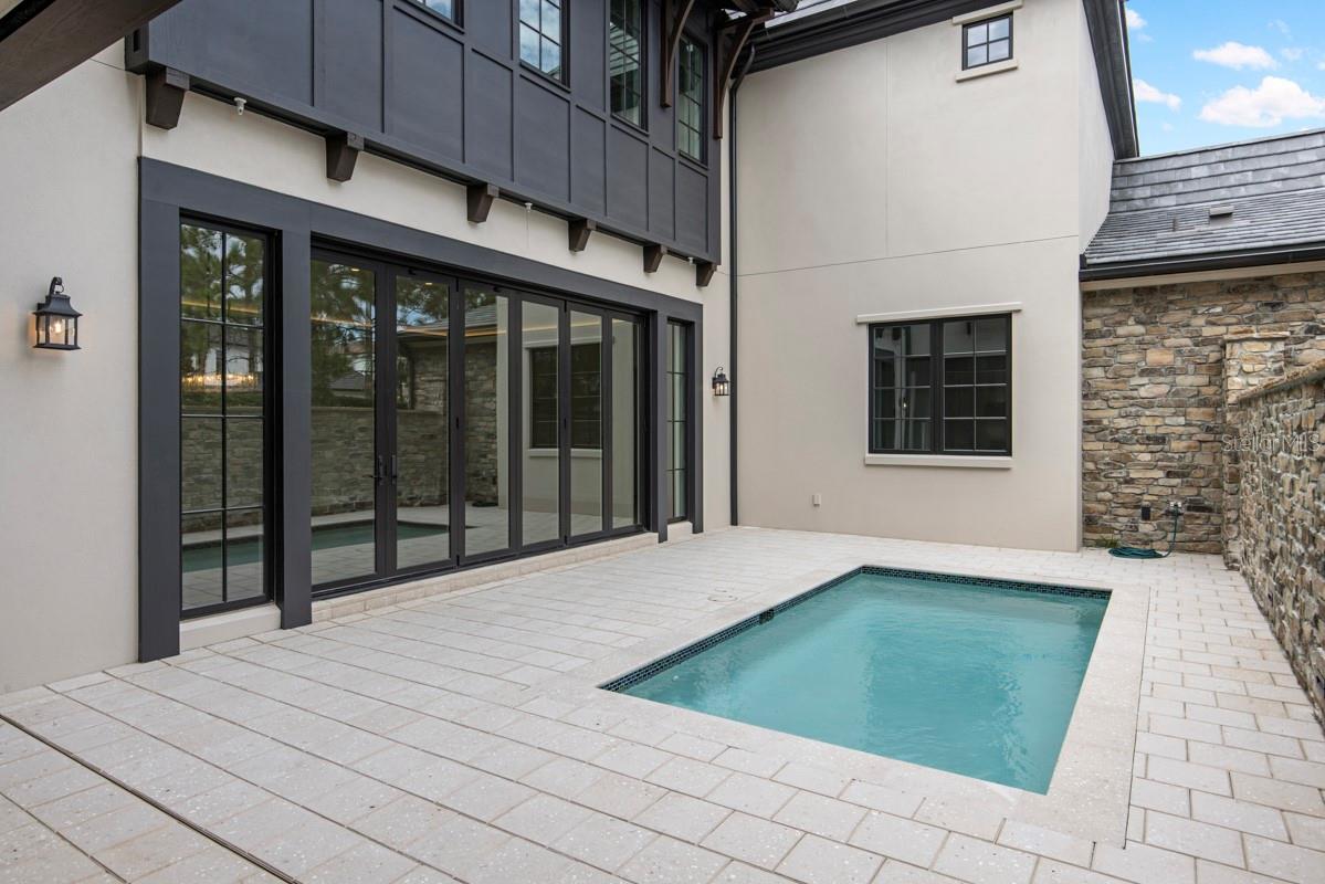 10300 WINTER SPARKLE CIRCLE, Golden Oak, FL 32836
