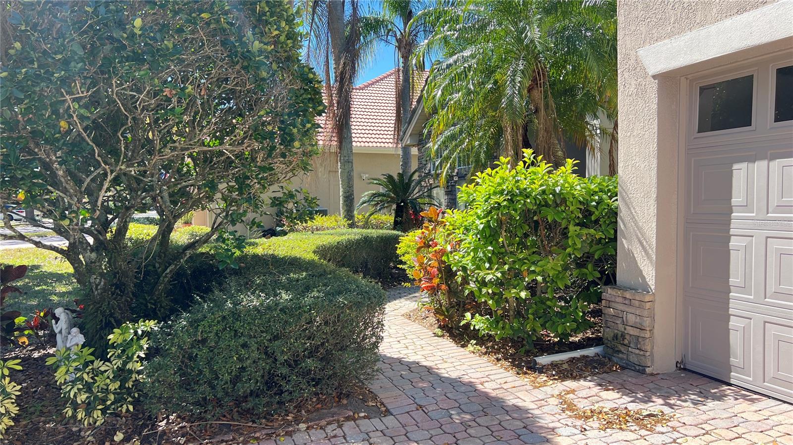 8854 OAK LANDINGS COURT, Orlando, FL 32836