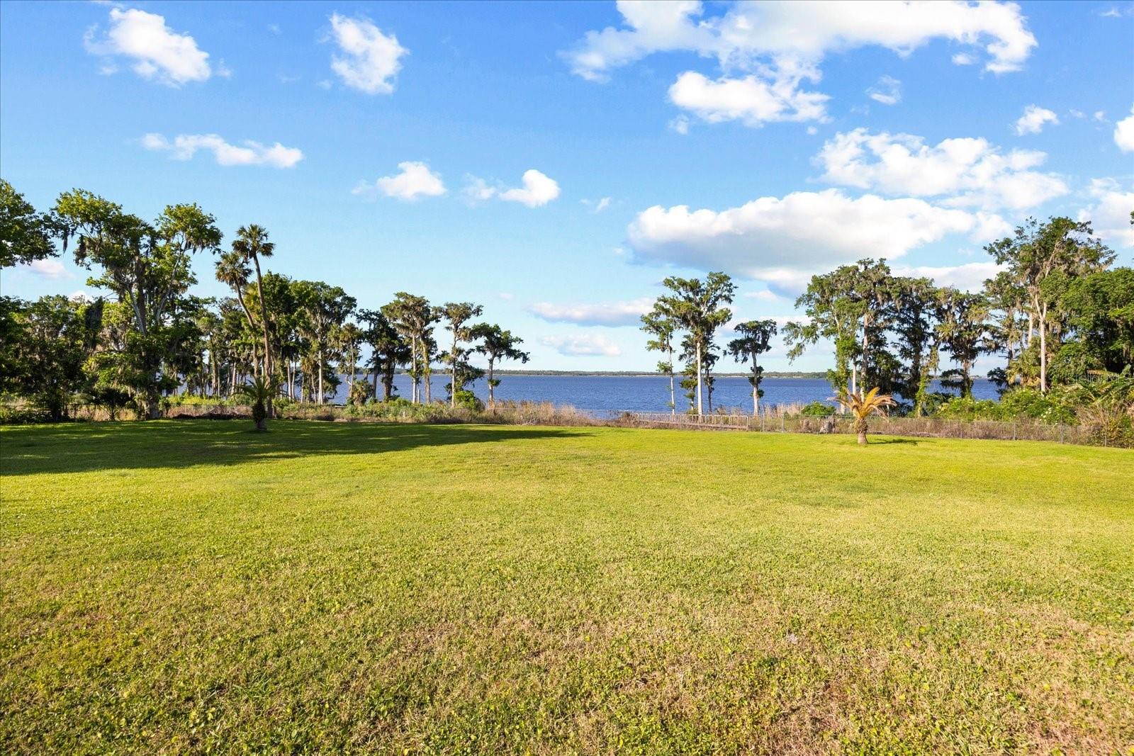 1112 ORANGE AVENUE, Winter Springs, FL 32708