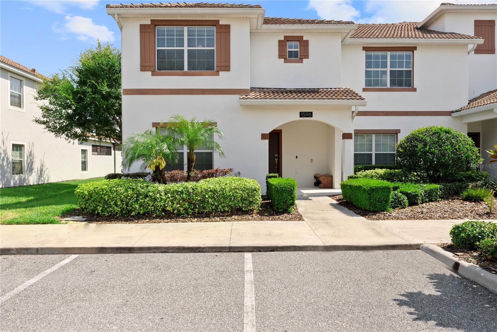 1596 MOON VALLEY DRIVE, Davenport, FL 33896