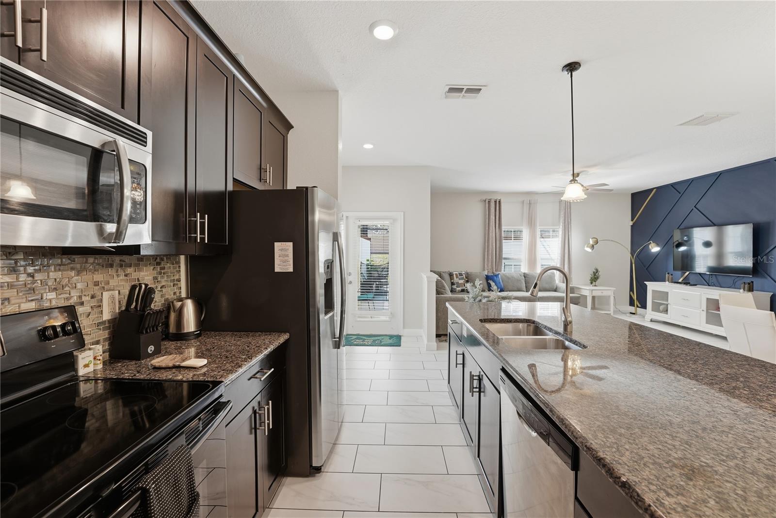 1596 MOON VALLEY DRIVE, Davenport, FL 33896