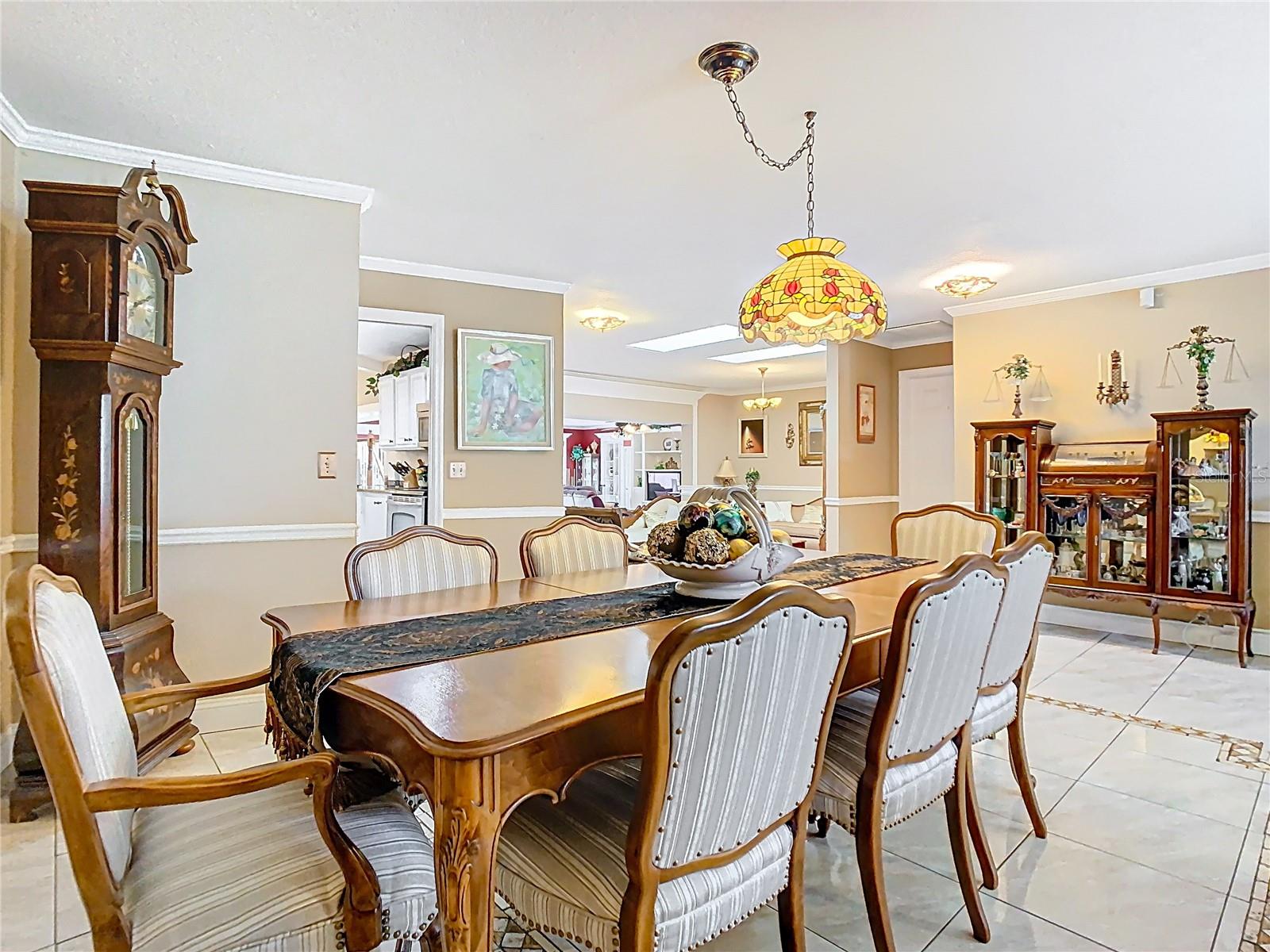 Dining room 1