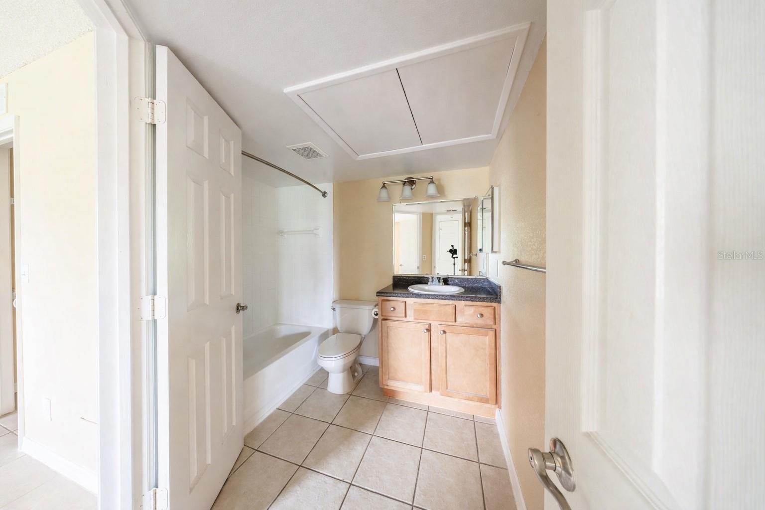 420 FORESTWAY CIRCLE, #206, Altamonte Springs, FL 32701