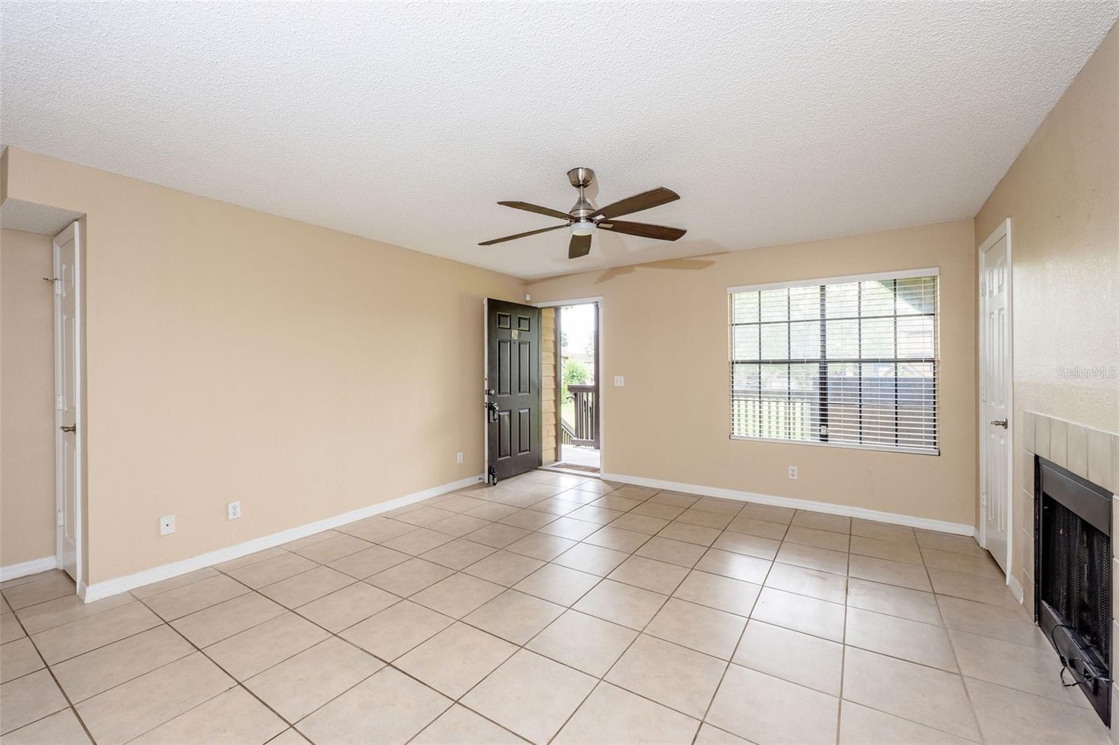 420 FORESTWAY CIRCLE, #206, Altamonte Springs, FL 32701