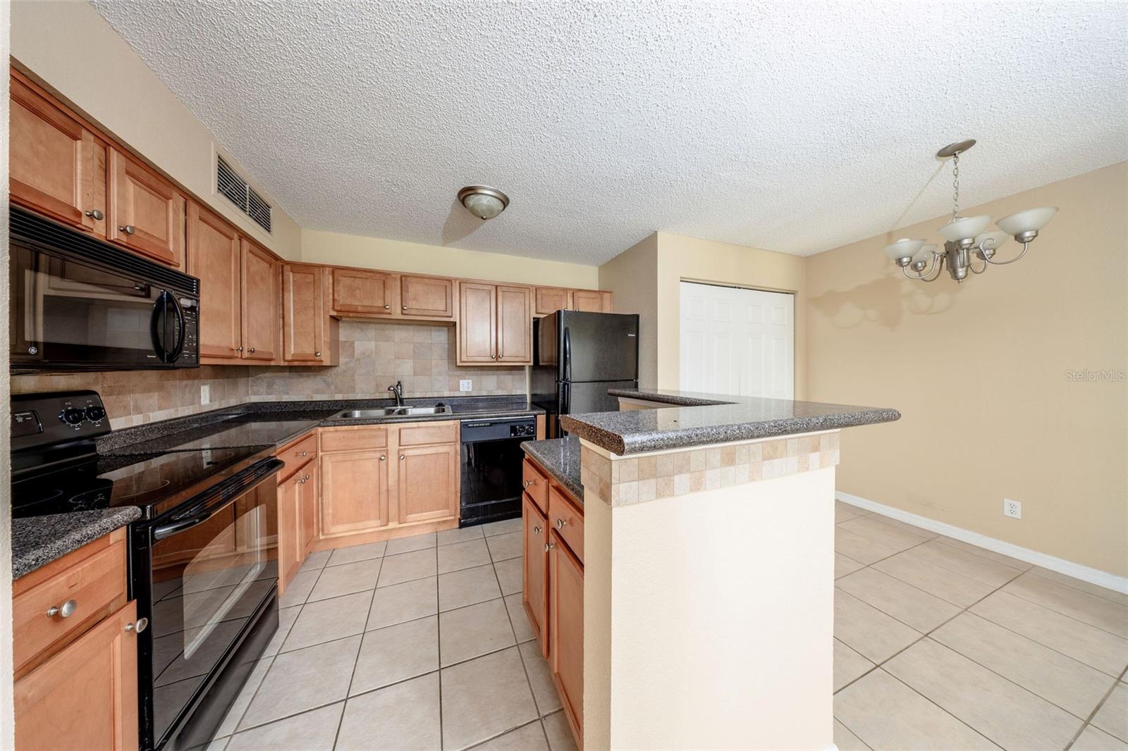 420 FORESTWAY CIRCLE, #206, Altamonte Springs, FL 32701