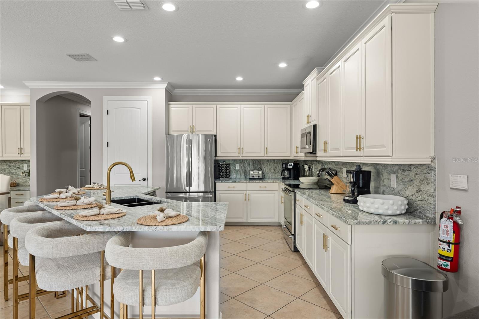 717 DESERT MOUNTAIN COURT, Reunion, FL 34747
