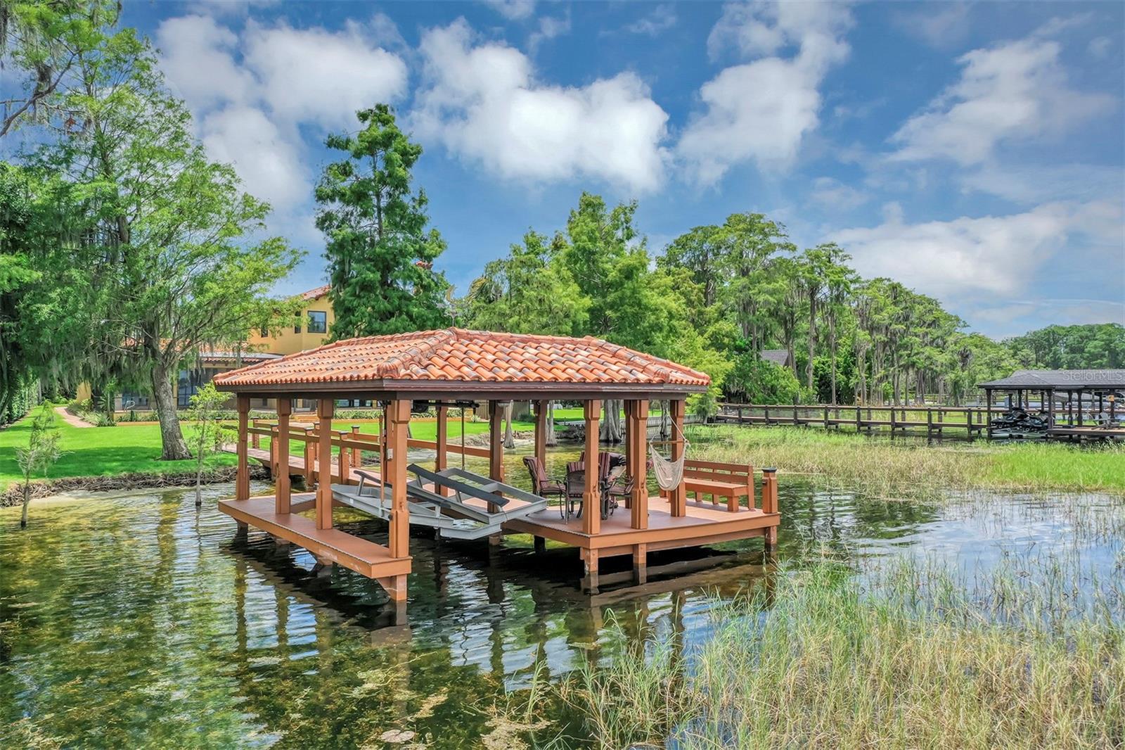 Dock with power and water