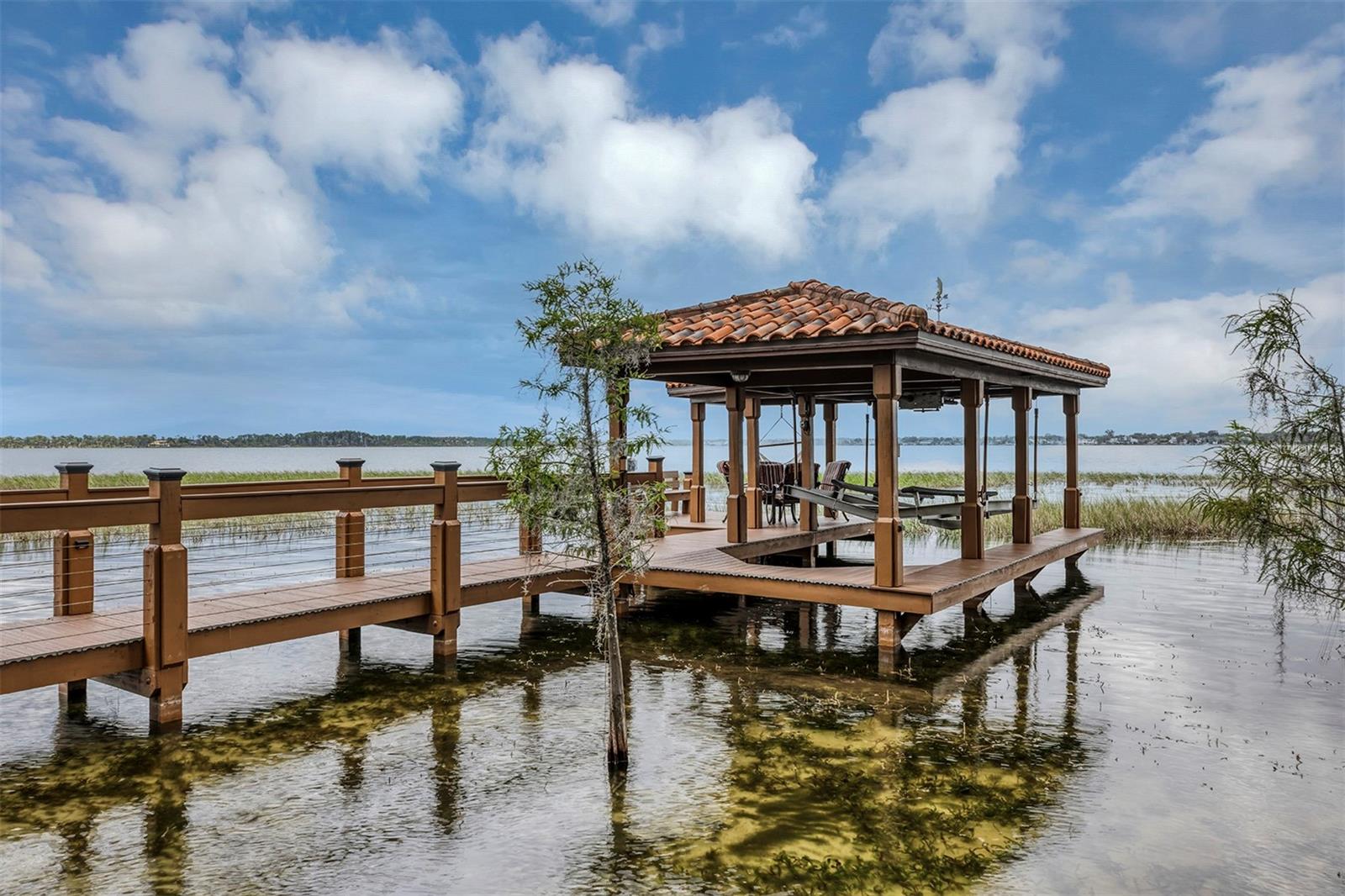 Dock with Boat Lift on Lake Tibet