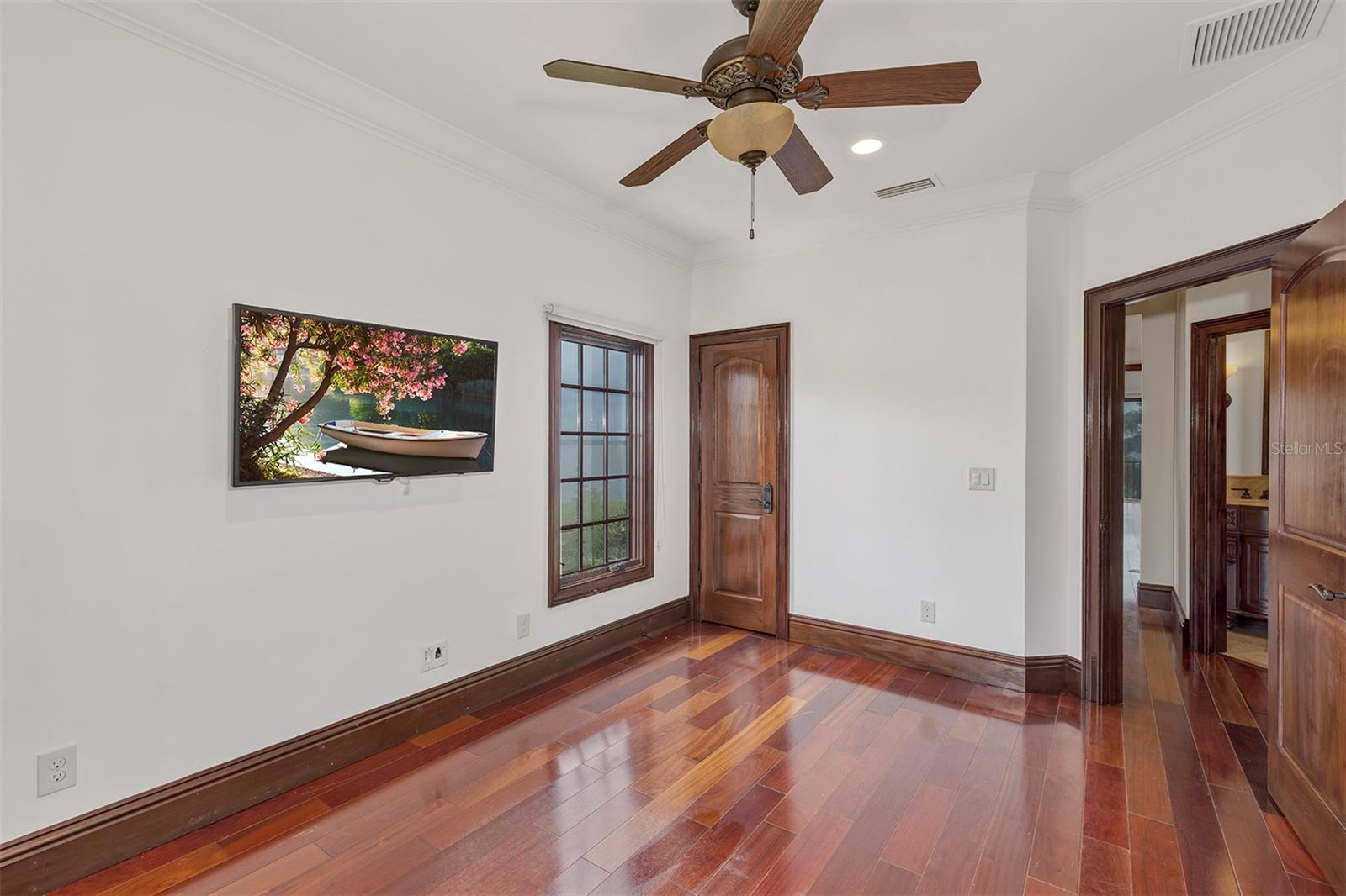 Upstairs Bedroom 1