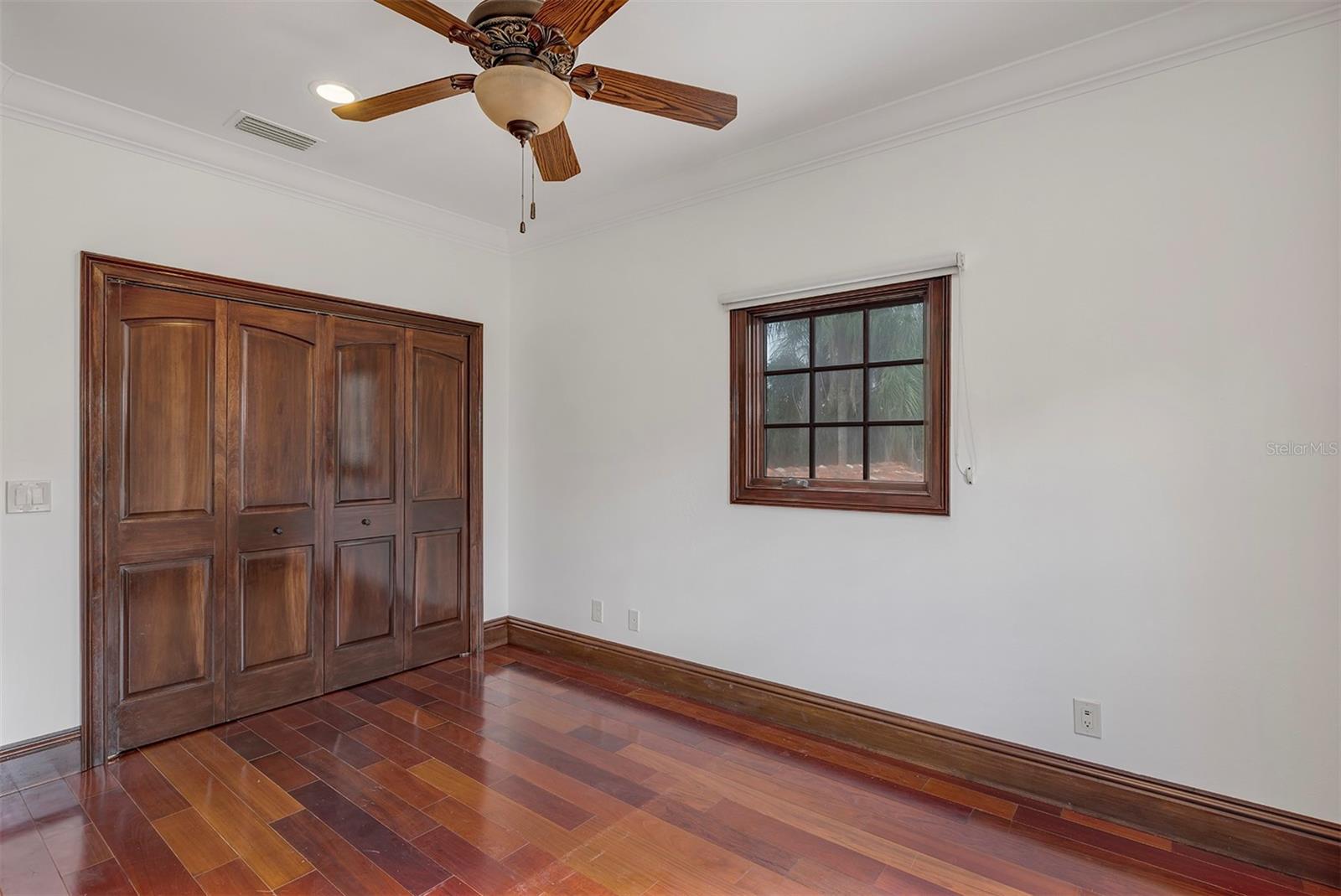 Upstairs Bedroom 2