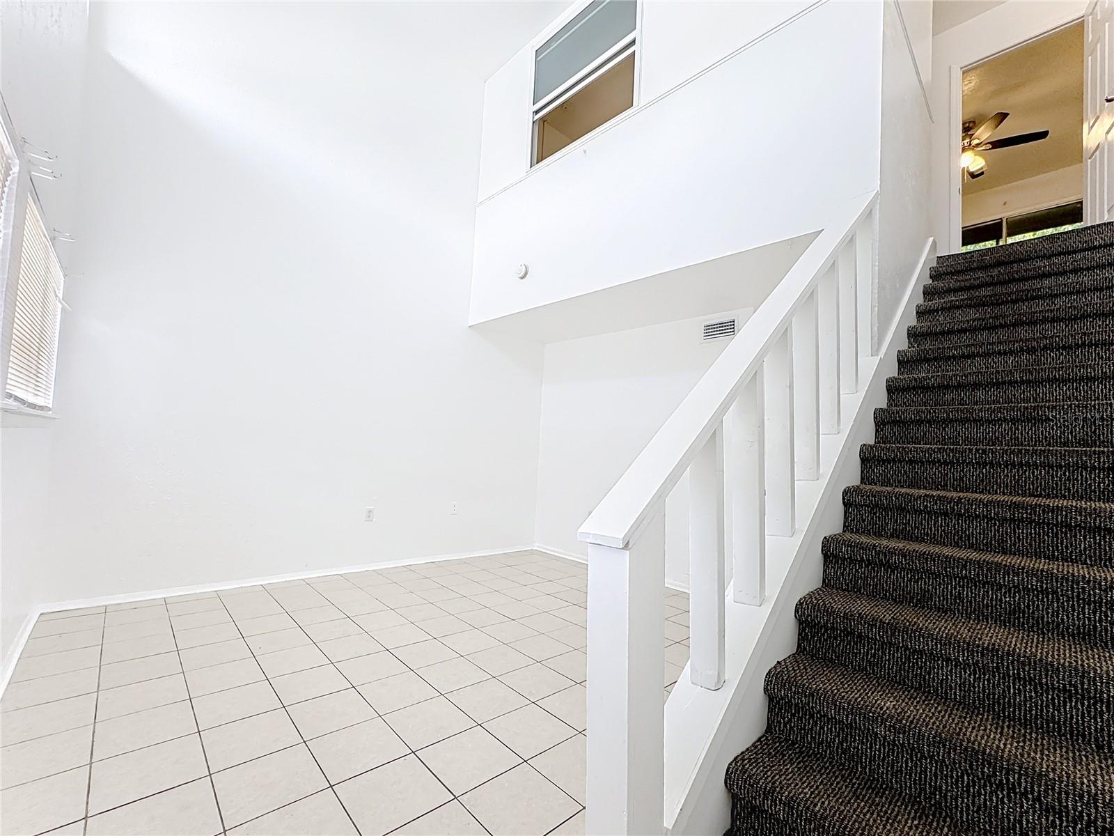 3944 CRAYRICH CIRCLE, #A-4, Orlando, FL 32839 3944 CRAYRICH CIRCLE, #A-4, Orlando, FL 32839