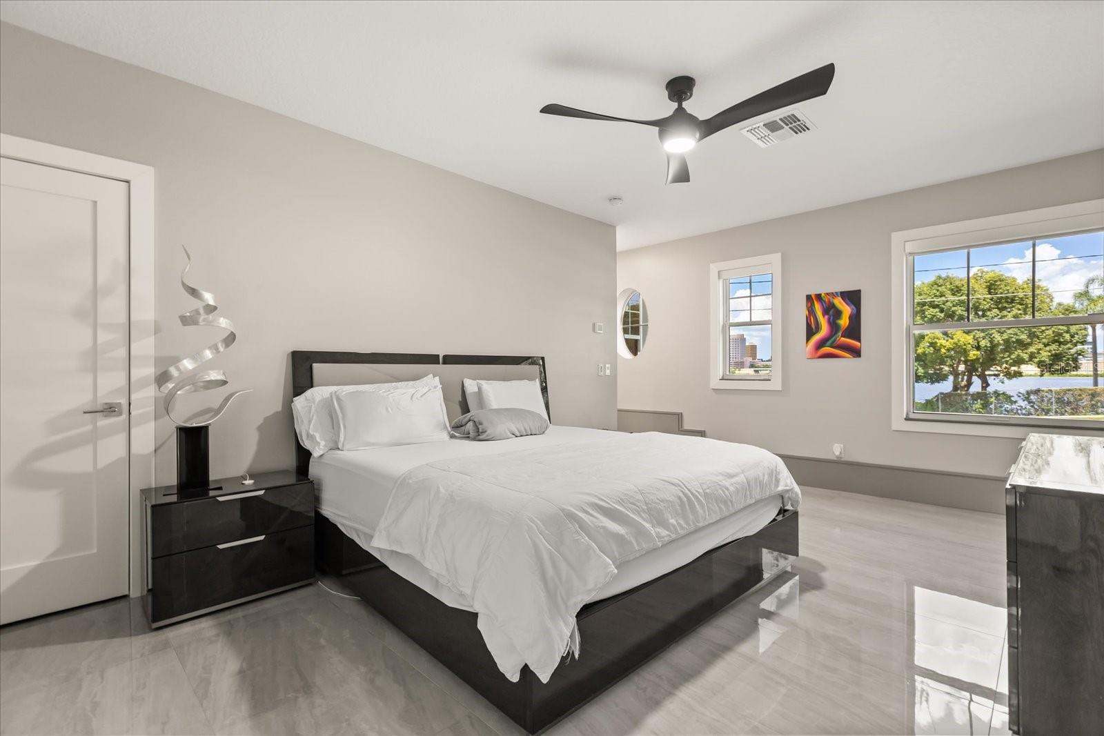 808 EDGEWATER DRIVE, Orlando, FL 32804