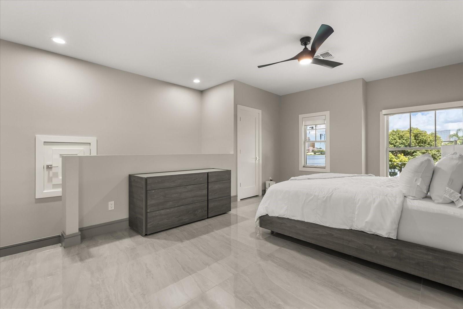 808 EDGEWATER DRIVE, Orlando, FL 32804