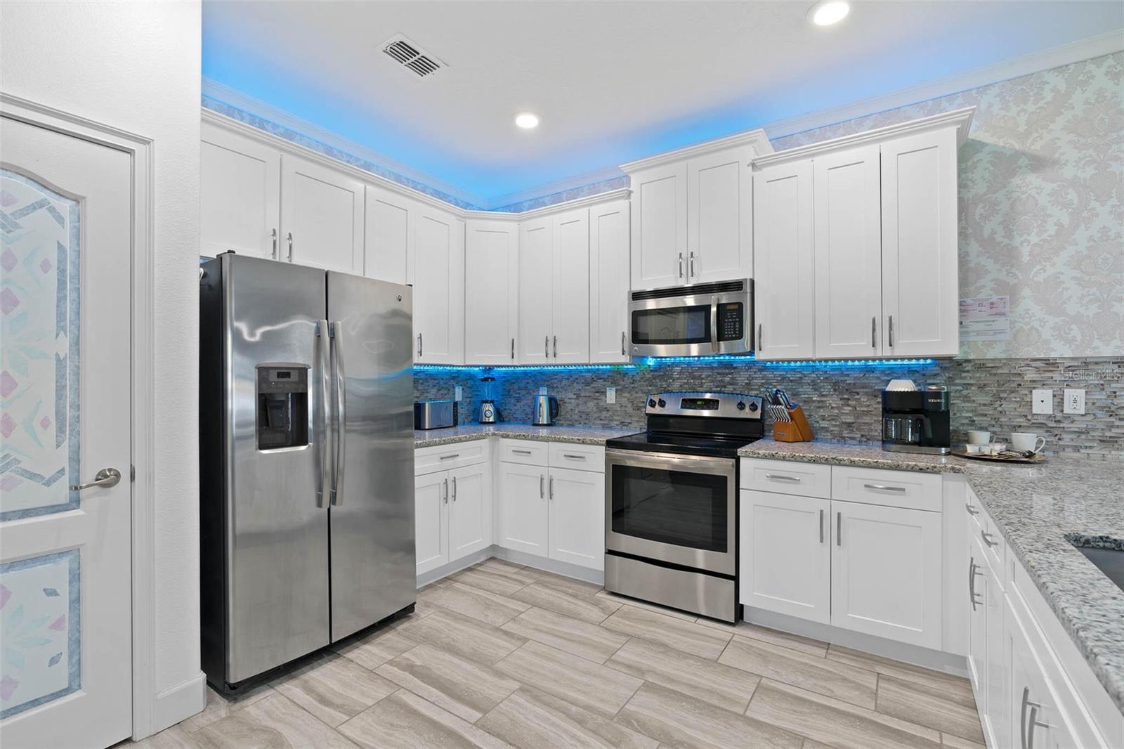 1403 MOON VALLEY DRIVE, Davenport, FL 33896