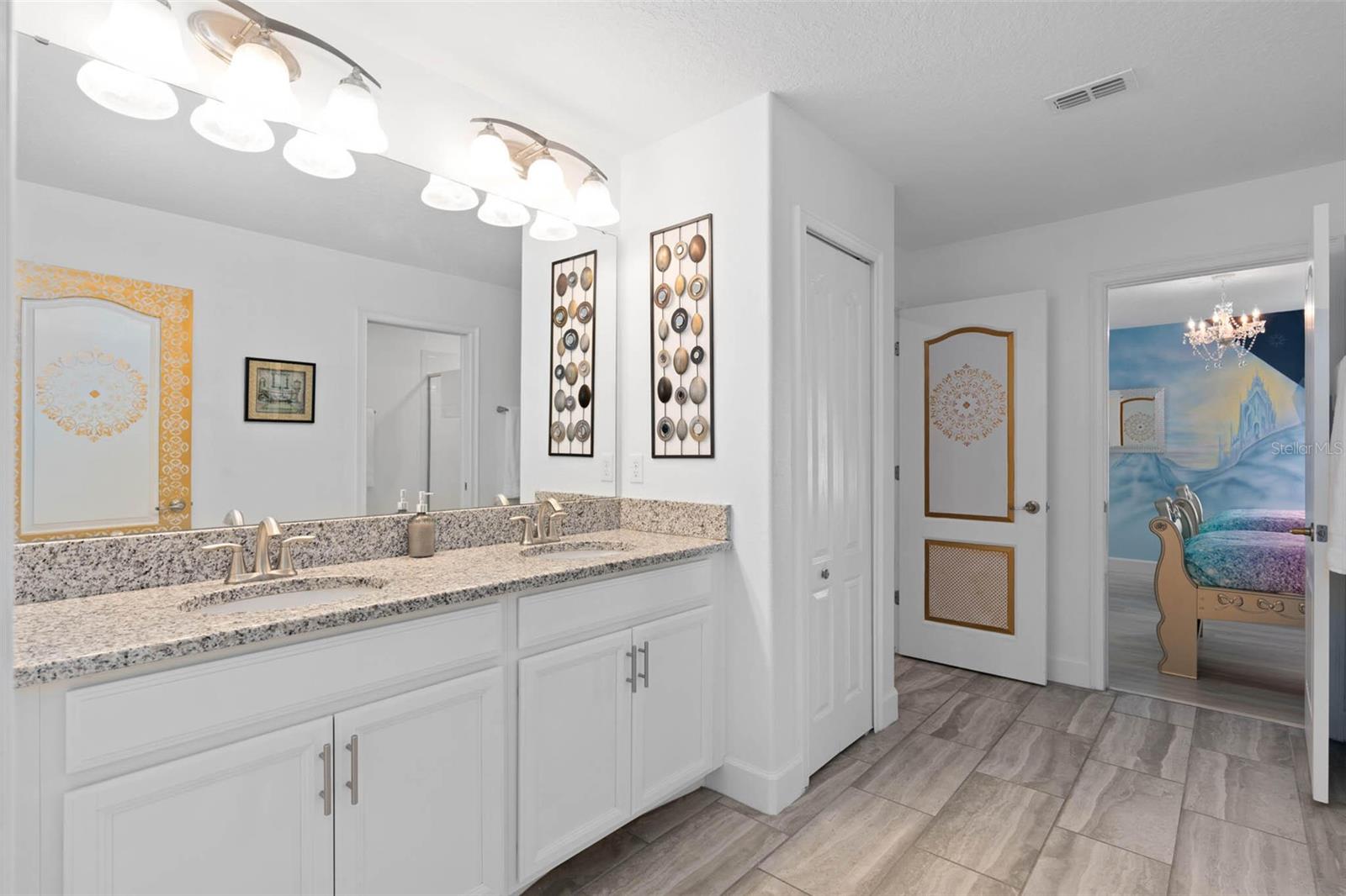 1403 MOON VALLEY DRIVE, Davenport, FL 33896