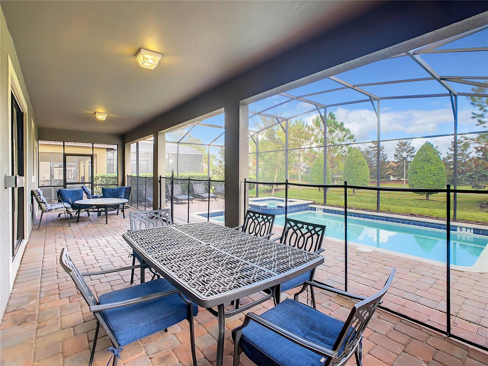 1305 DIVOT WAY, Davenport, FL 33896