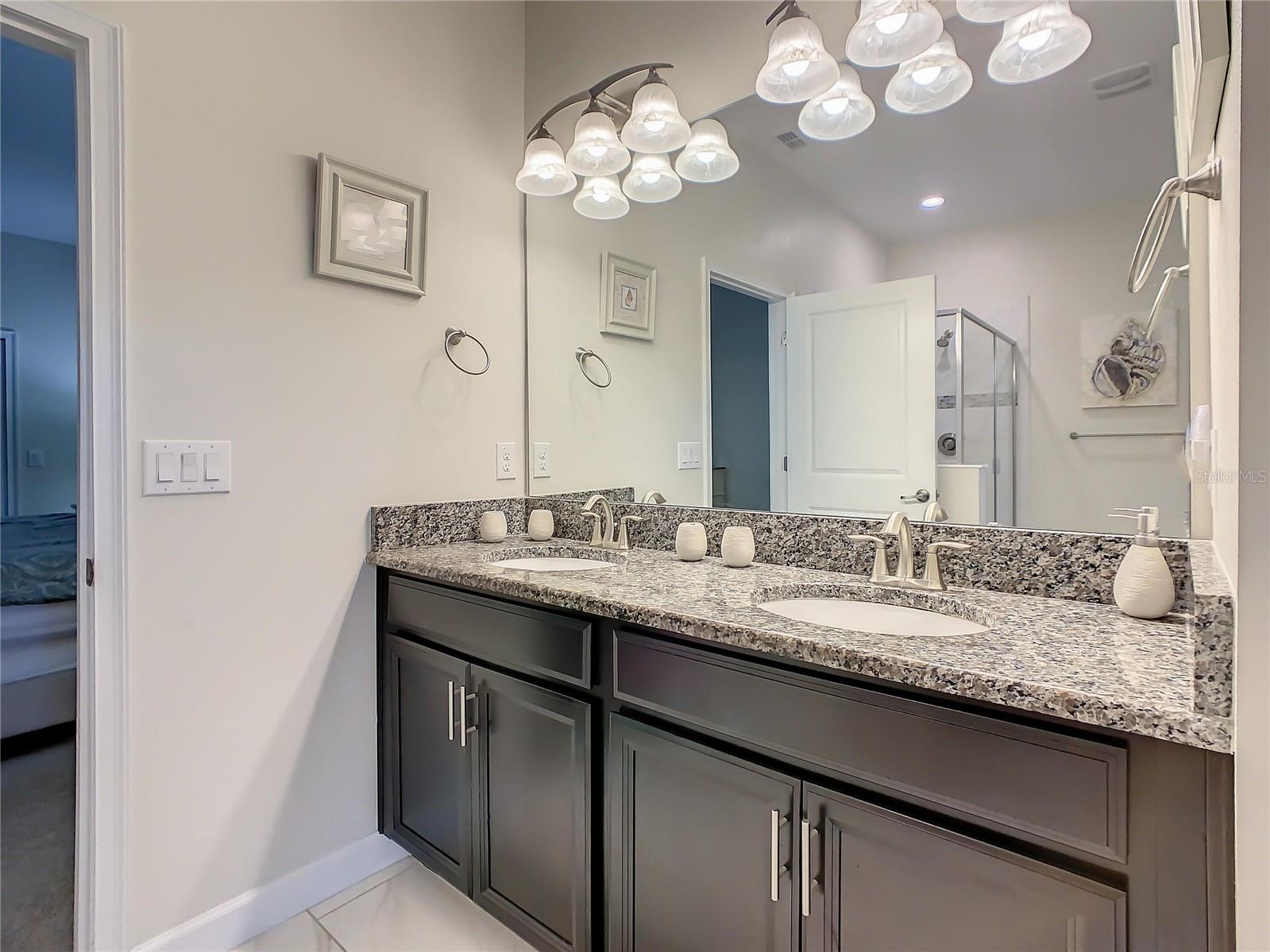 1305 DIVOT WAY, Davenport, FL 33896