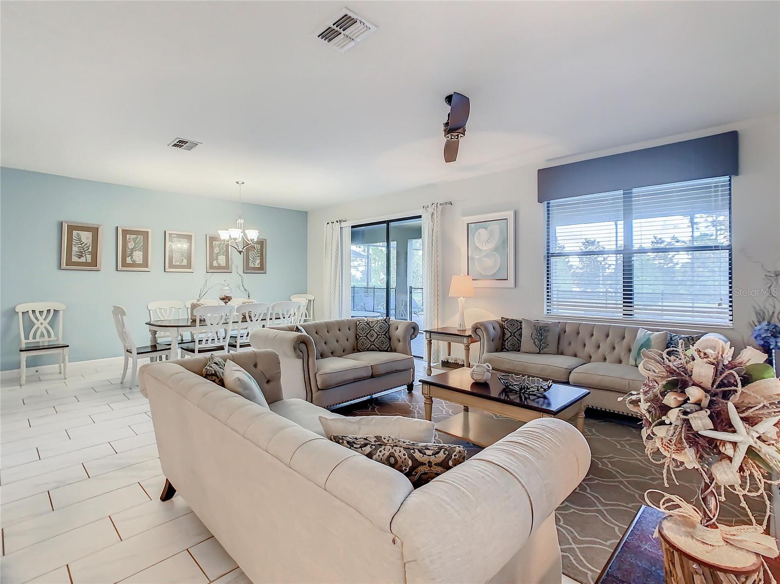 1305 DIVOT WAY, Davenport, FL 33896