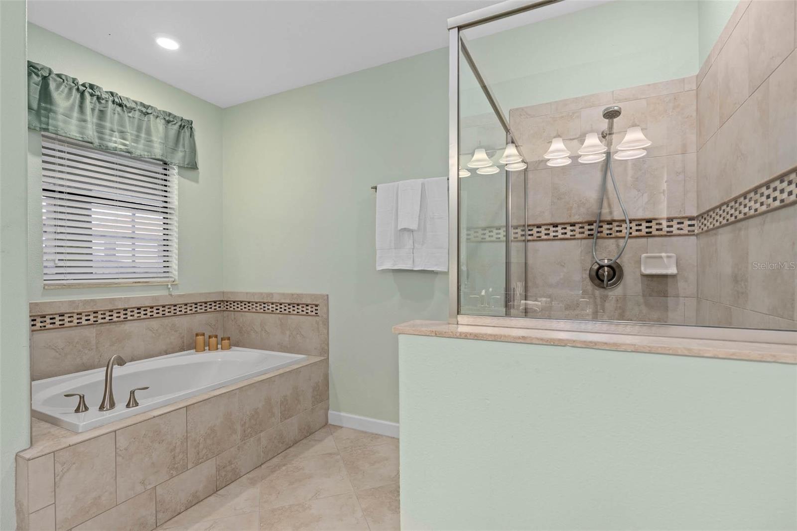 1453 BELLE TERRE ROAD, Davenport, FL 33896