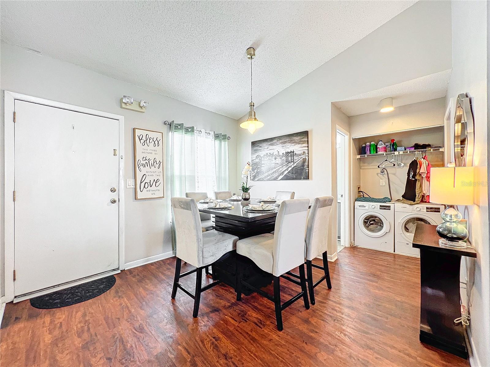 2520 WOODGATE BOULEVARD, #204, Orlando, FL 32822