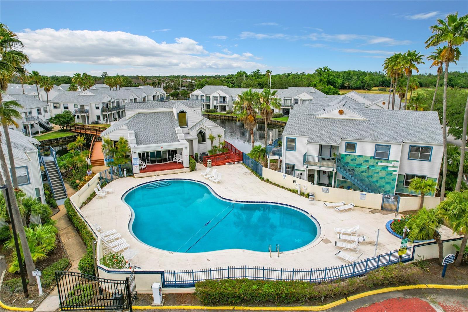 2520 WOODGATE BOULEVARD, #204, Orlando, FL 32822