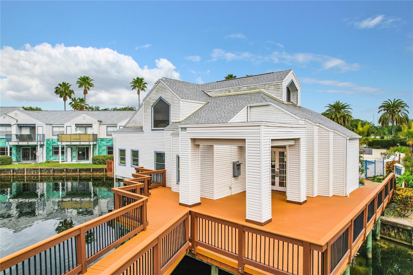 2520 WOODGATE BOULEVARD, #204, Orlando, FL 32822