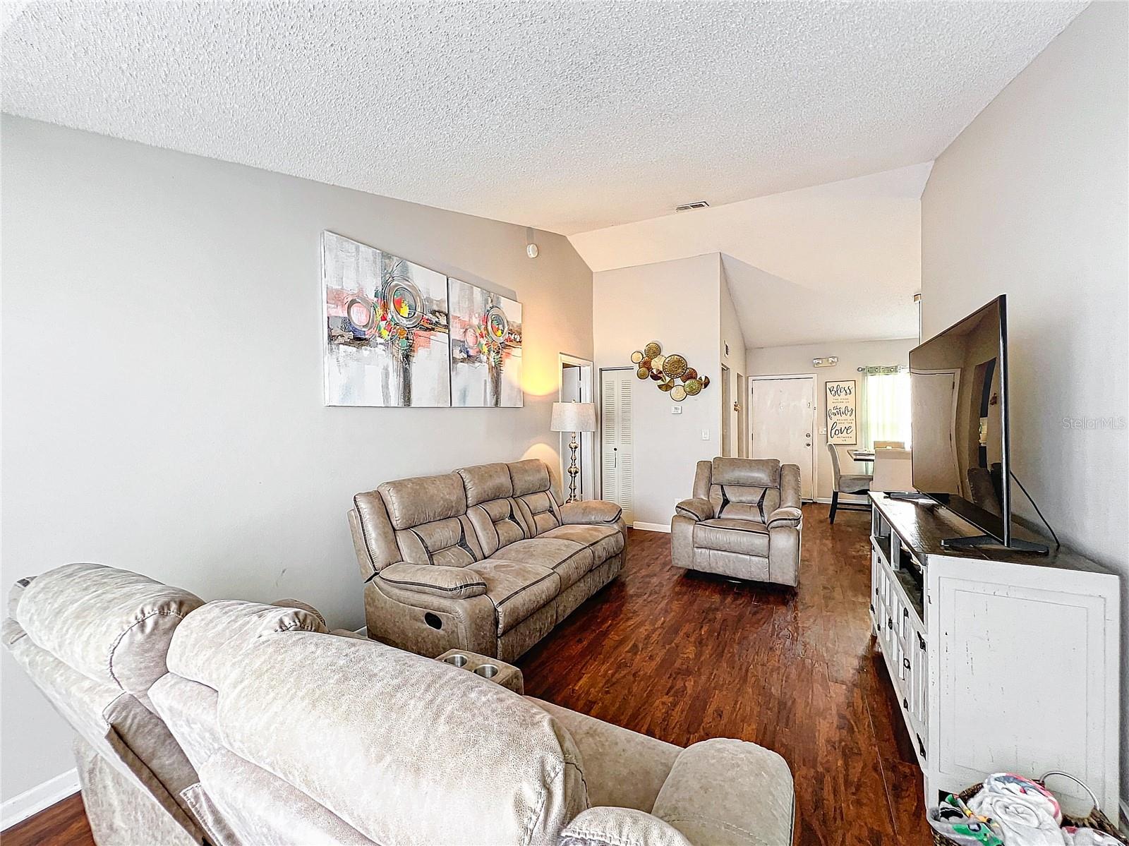 2520 WOODGATE BOULEVARD, #204, Orlando, FL 32822