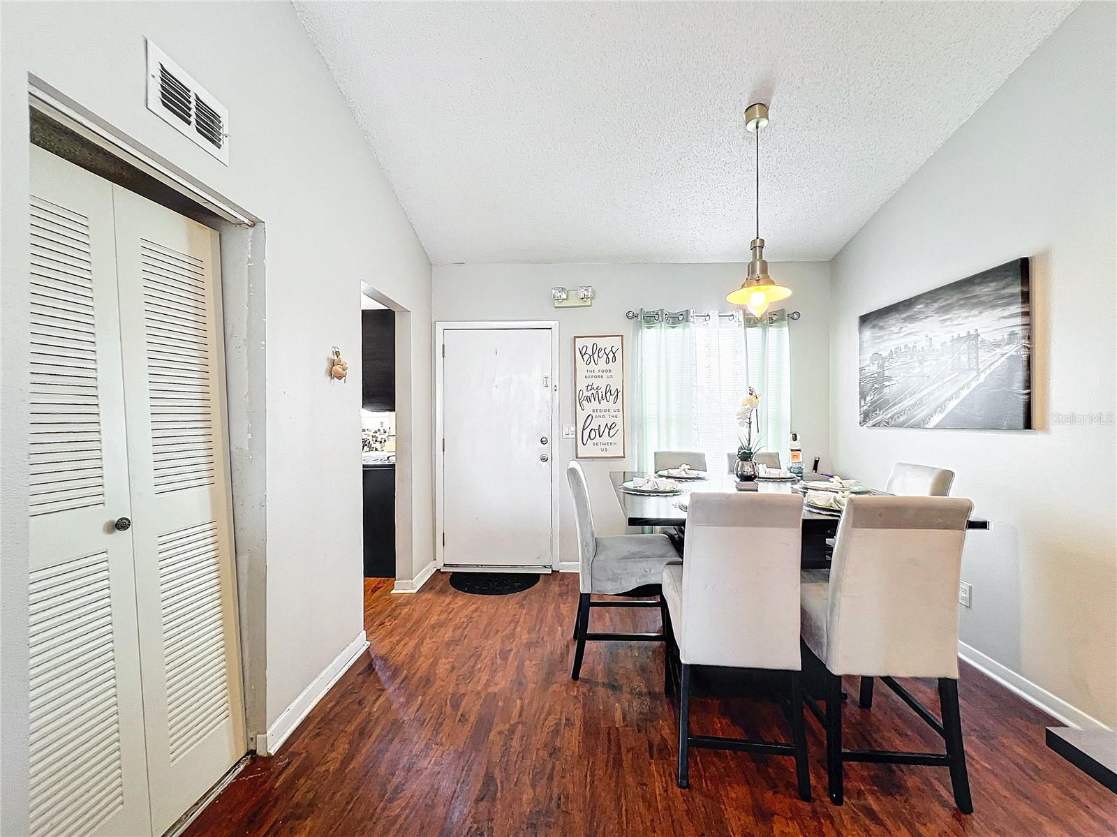 2520 WOODGATE BOULEVARD, #204, Orlando, FL 32822