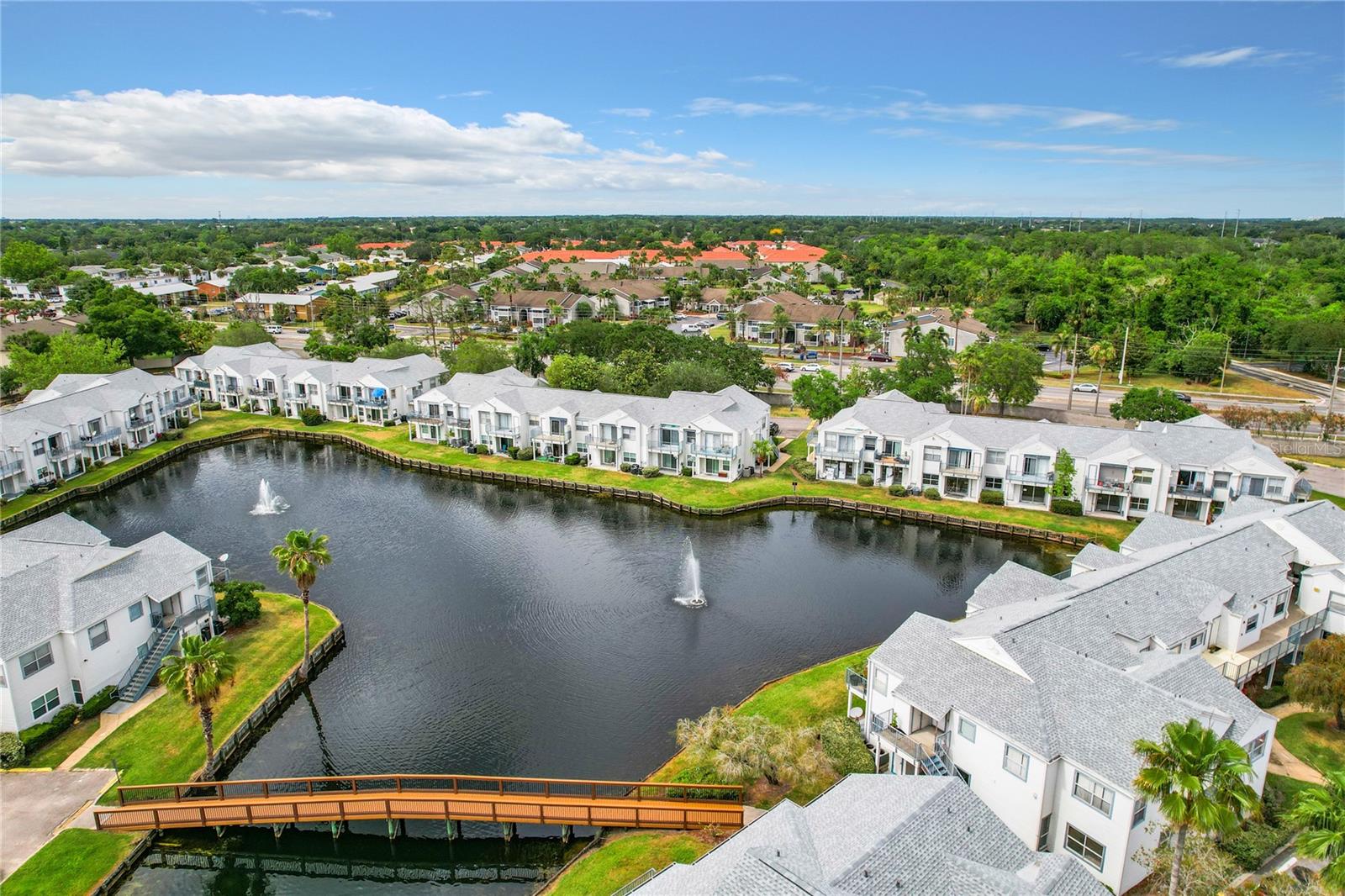 2520 WOODGATE BOULEVARD, #204, Orlando, FL 32822
