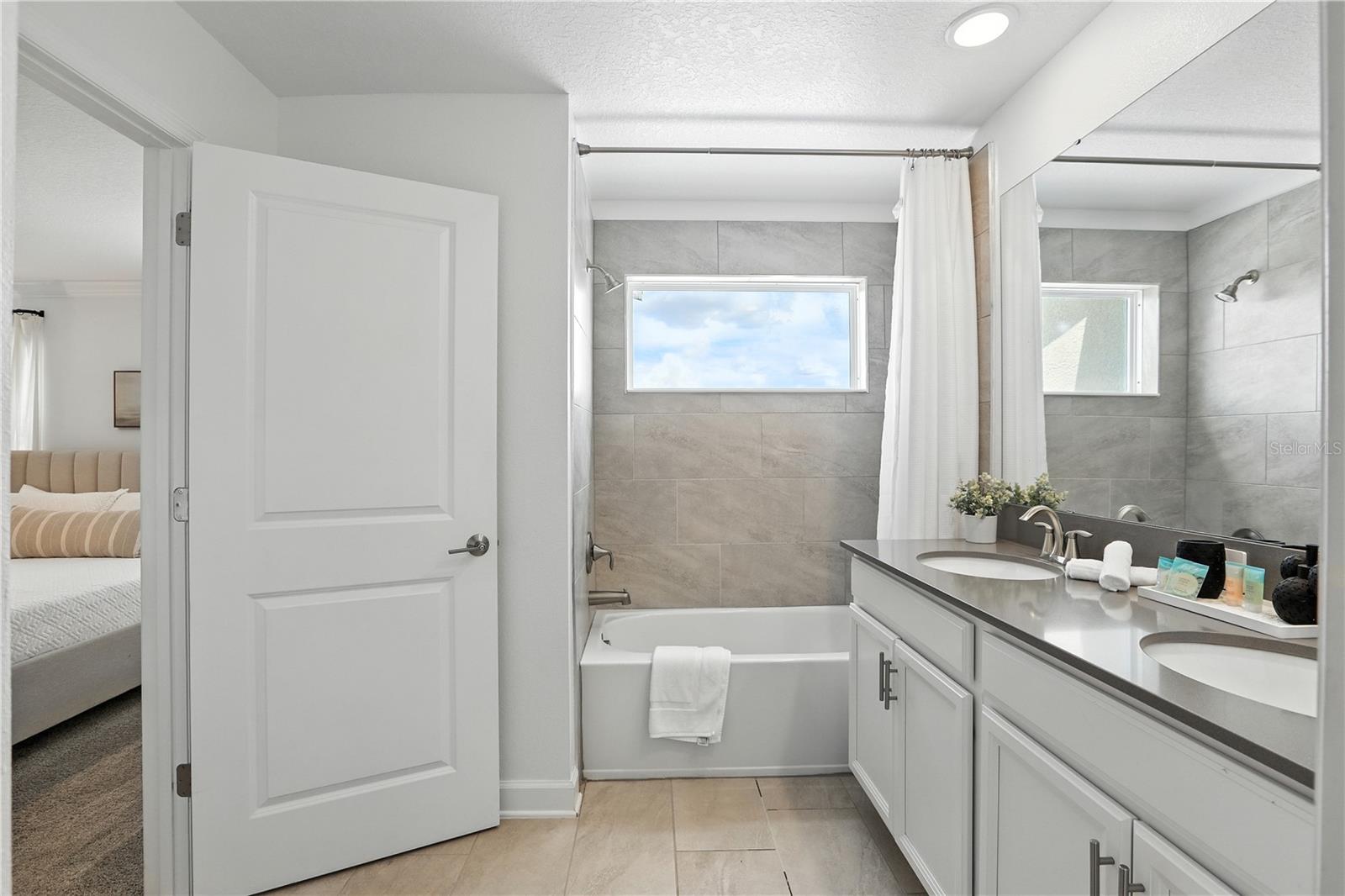 1156 KINGSBARN STREET, Davenport, FL 33896