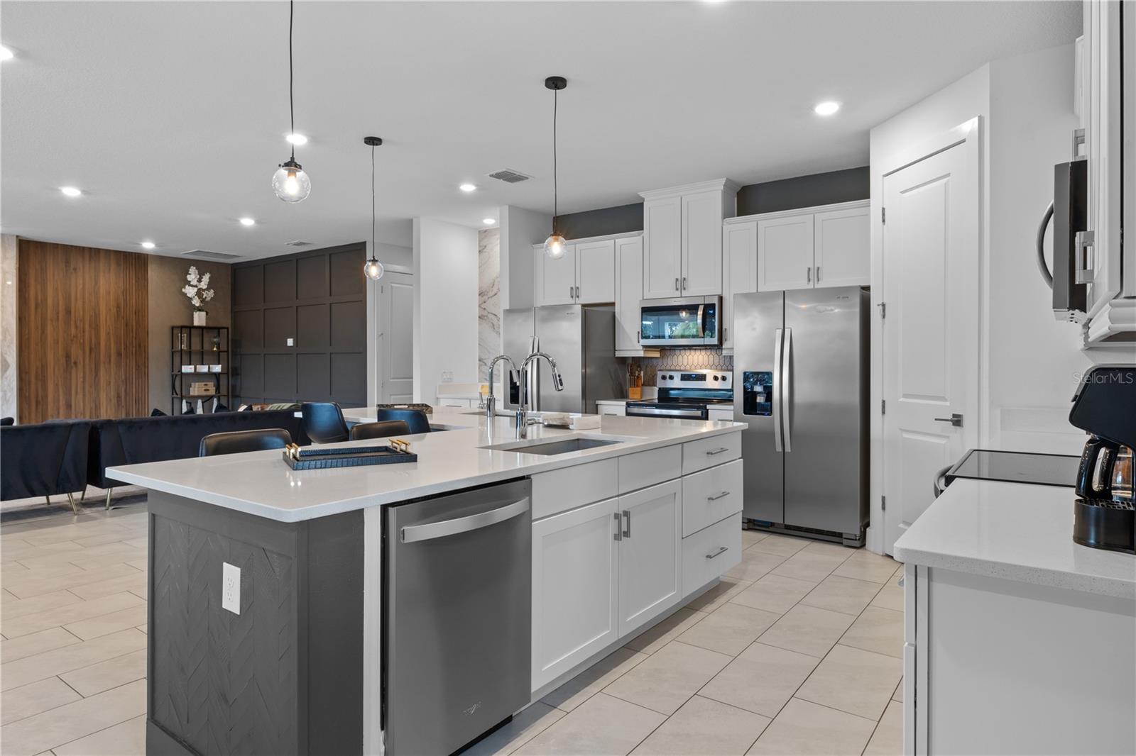 977 DESERT MOUNTAIN COURT, Reunion, FL 34747