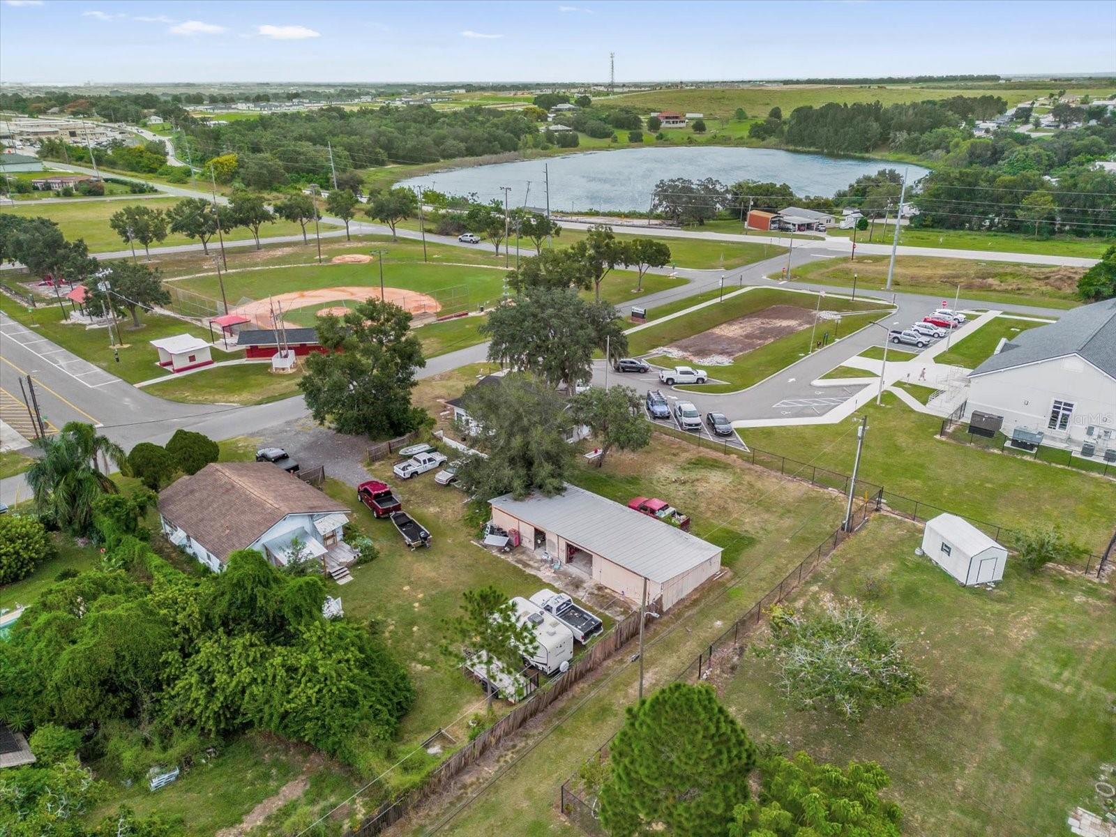 122 W SMITH AVENUE, Haines City, FL 33844