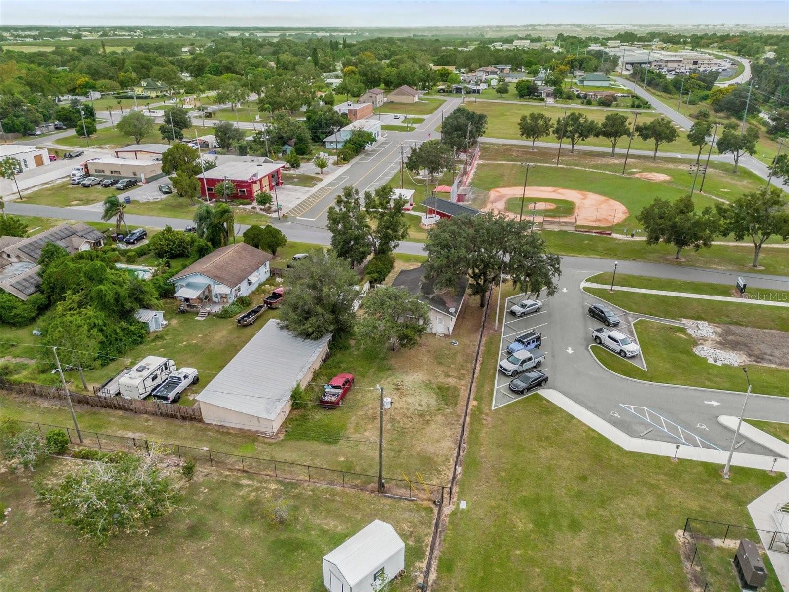 122 W SMITH AVENUE, Haines City, FL 33844