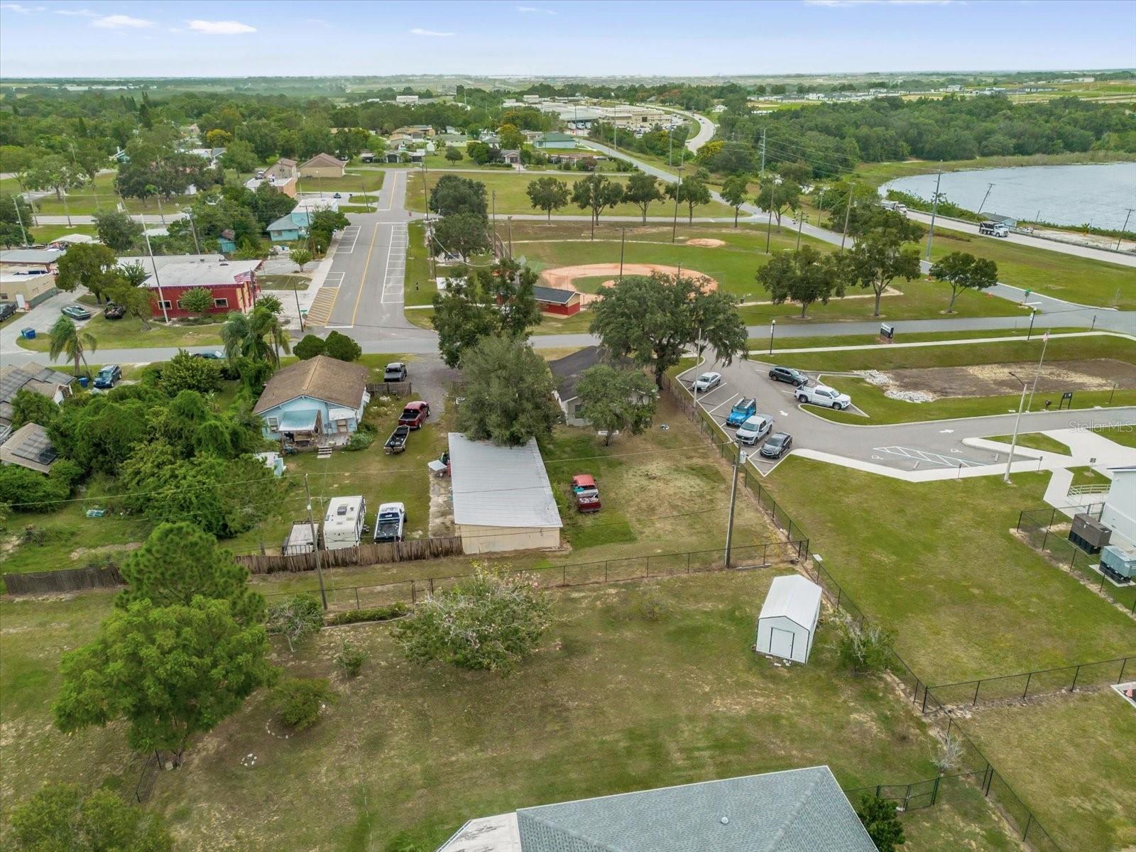 122 W SMITH AVENUE, Haines City, FL 33844