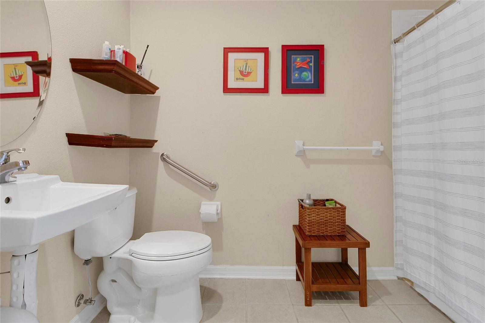 6712 THORNHILL CIRCLE, Windermere, FL 34786
