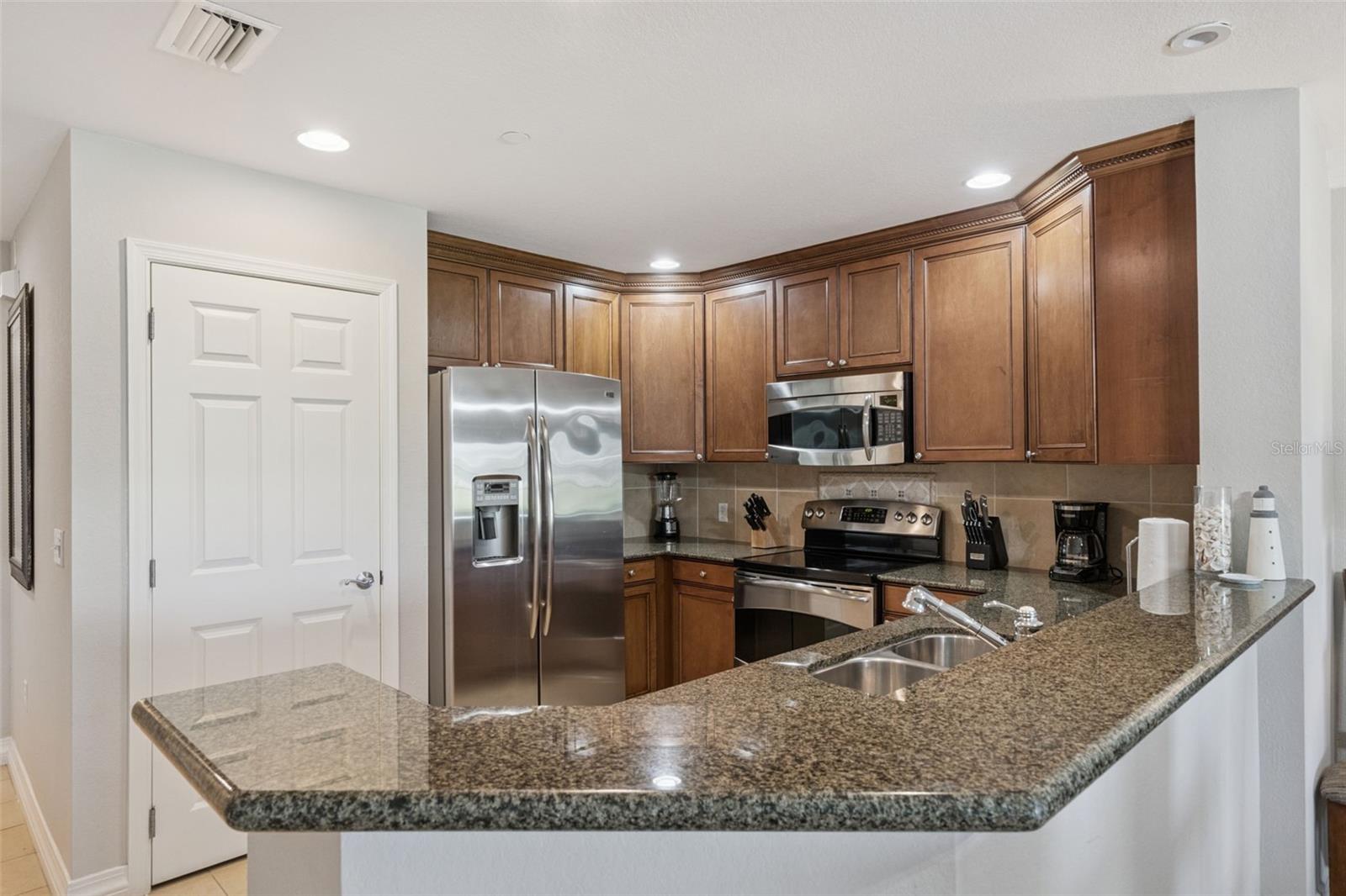 1100 SUNSET VIEW CIRCLE, #102, Reunion, FL 34747