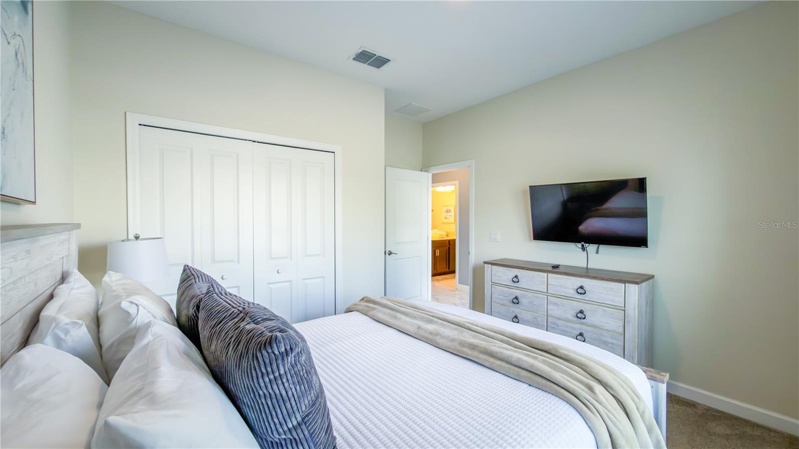 444 OCEAN COURSE AVENUE, Davenport, FL 33896
