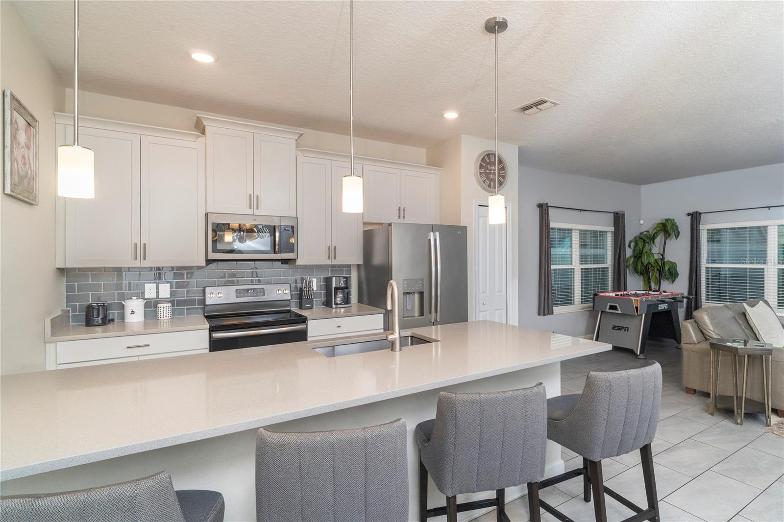 230 OCEAN COURSE AVENUE, Davenport, FL 33896