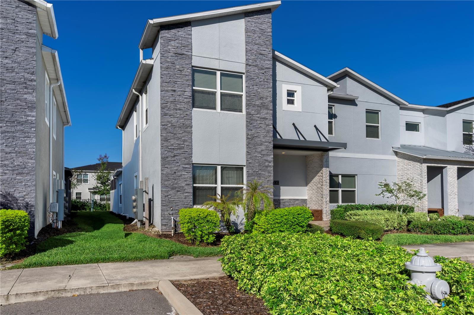 230 OCEAN COURSE AVENUE, Davenport, FL 33896