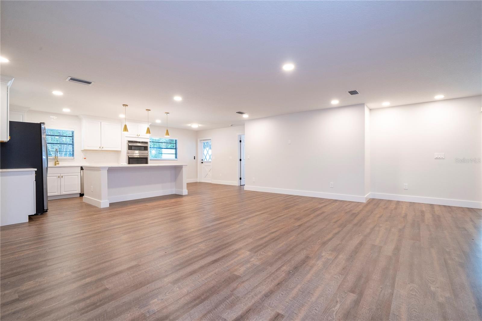 1124 MUNSTER STREET, Orlando, FL 32803